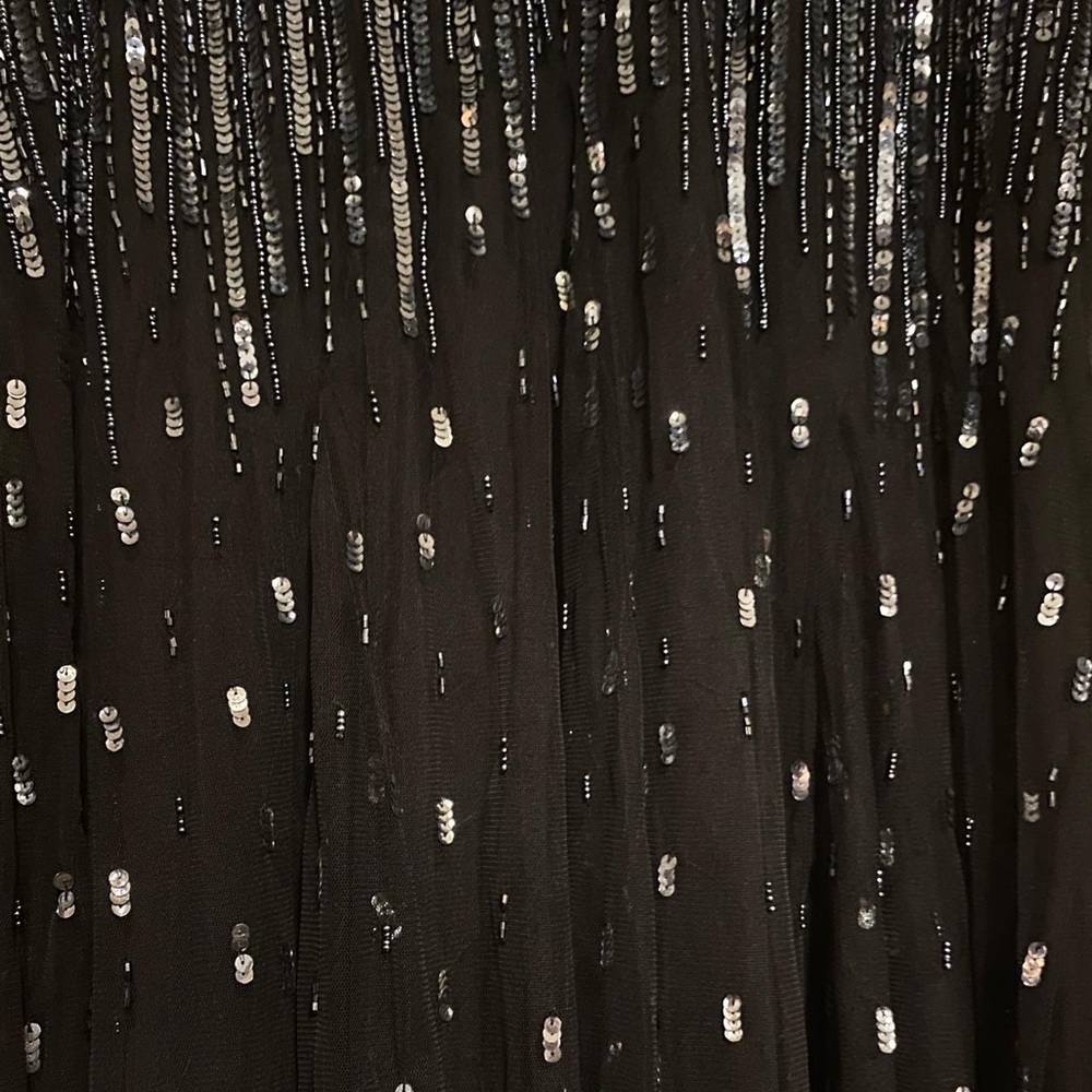 Adrianna Papell beaded Gown🖤 - Picture 3 of 5
